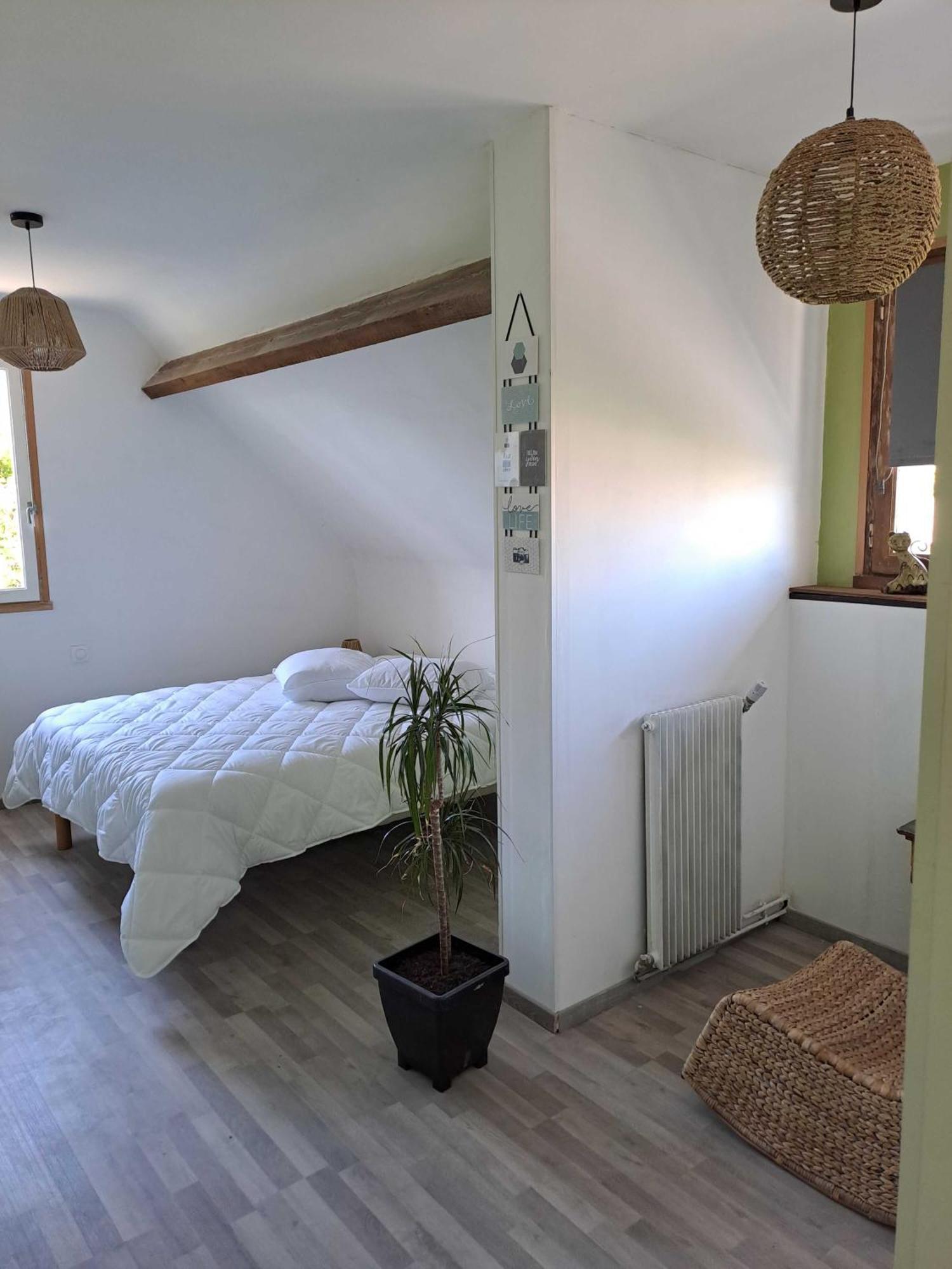 Hotel La Jufe à Cormeilles  Extérieur photo